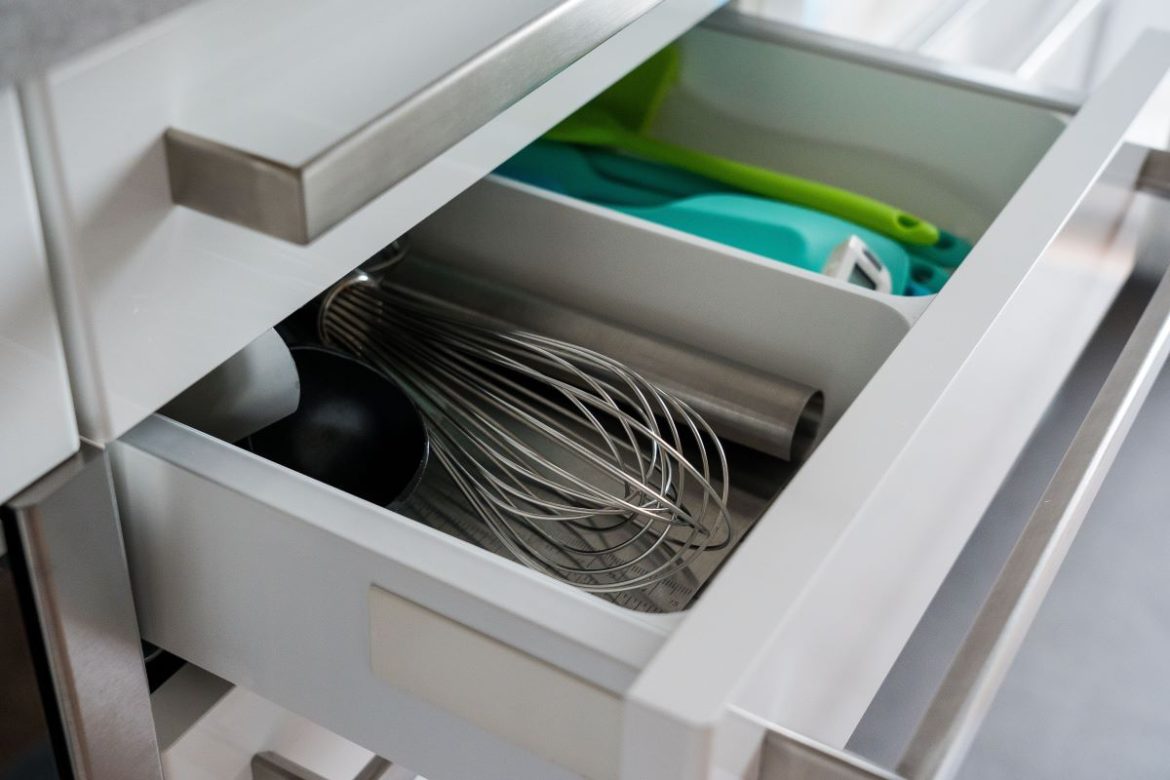 Pro-Level Finish: How to Build Drawers That Slide Smoothly Every Time